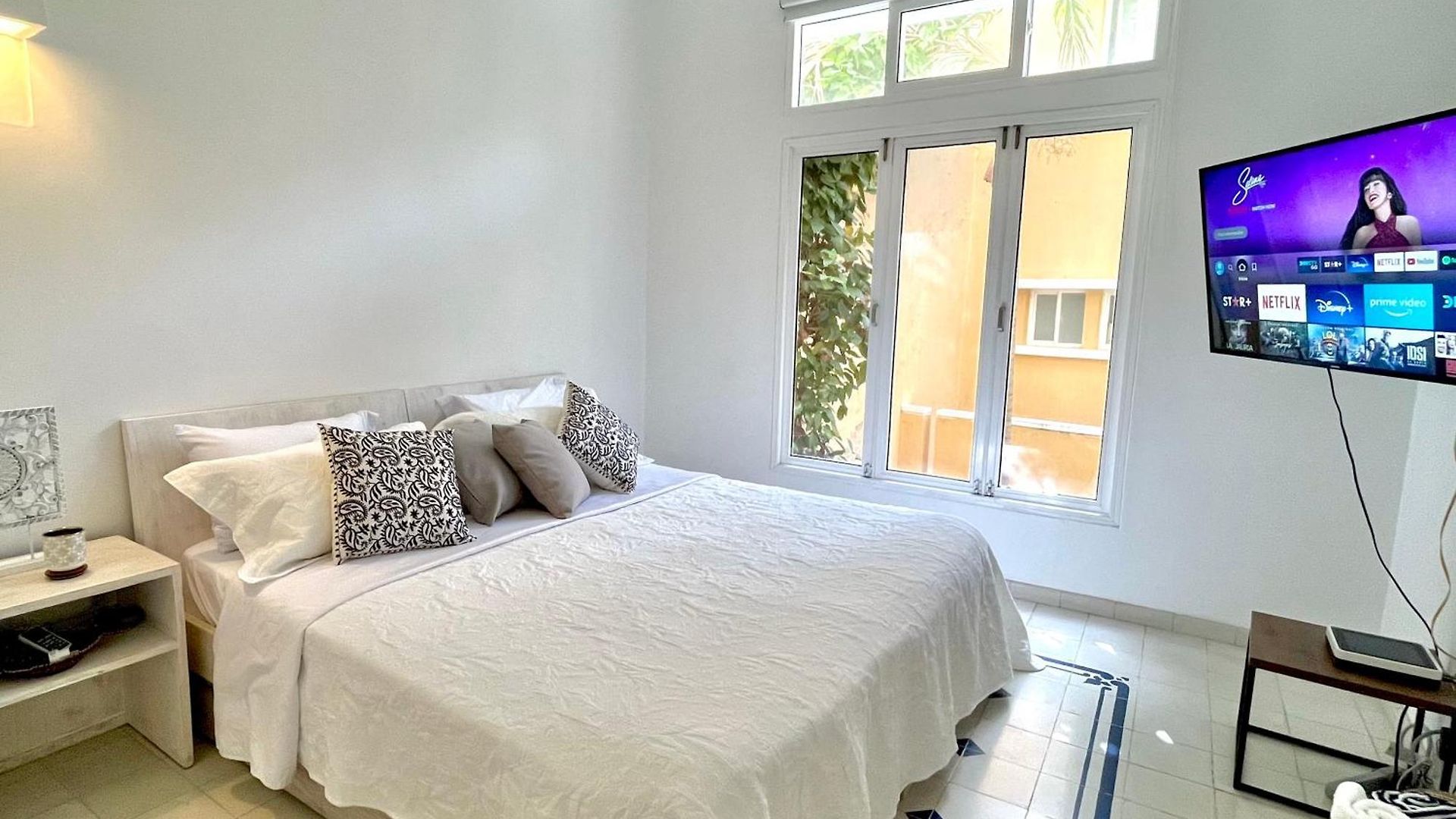 By Calamari Homes - Parque Centenario 202 Walled Apartment *