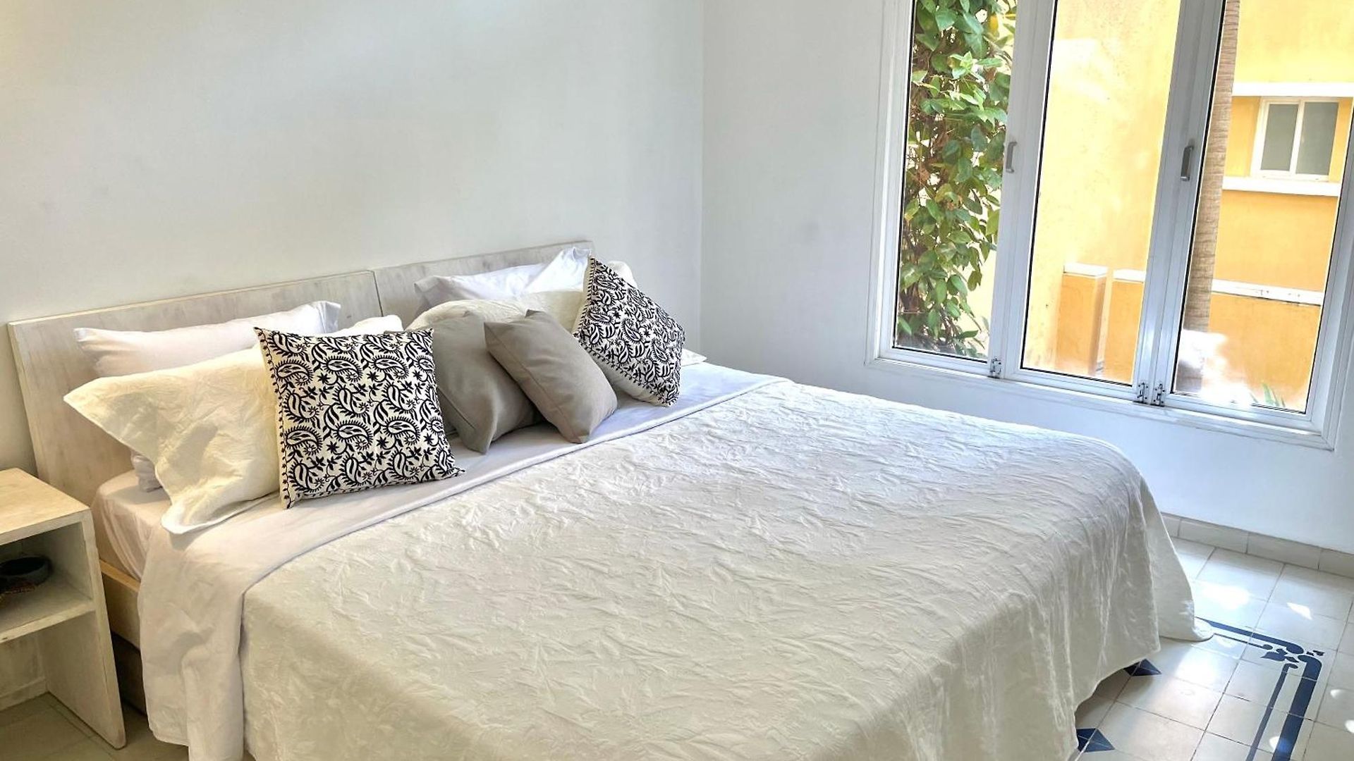 By Calamari Homes - Parque Centenario 202 Walled Apartment