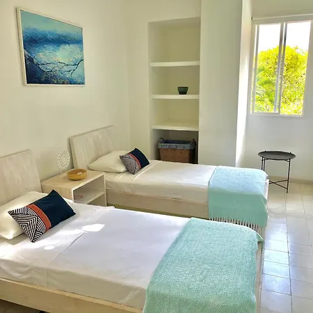 By Calamari Homes - Parque Centenario 202 Walled Apartment Cartagena